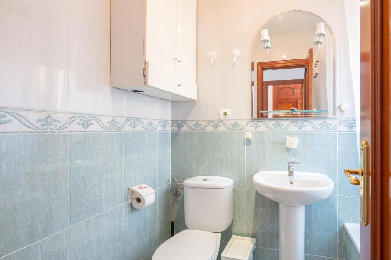 Renthas Pedregalejo Beach Apartments Málaga Extérieur photo